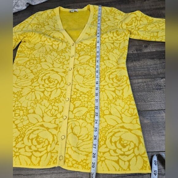 Isaac Mizrahi Live! Cardigan in a cheerful sunshine yellow floral spring small-m - Picture 8 of 12